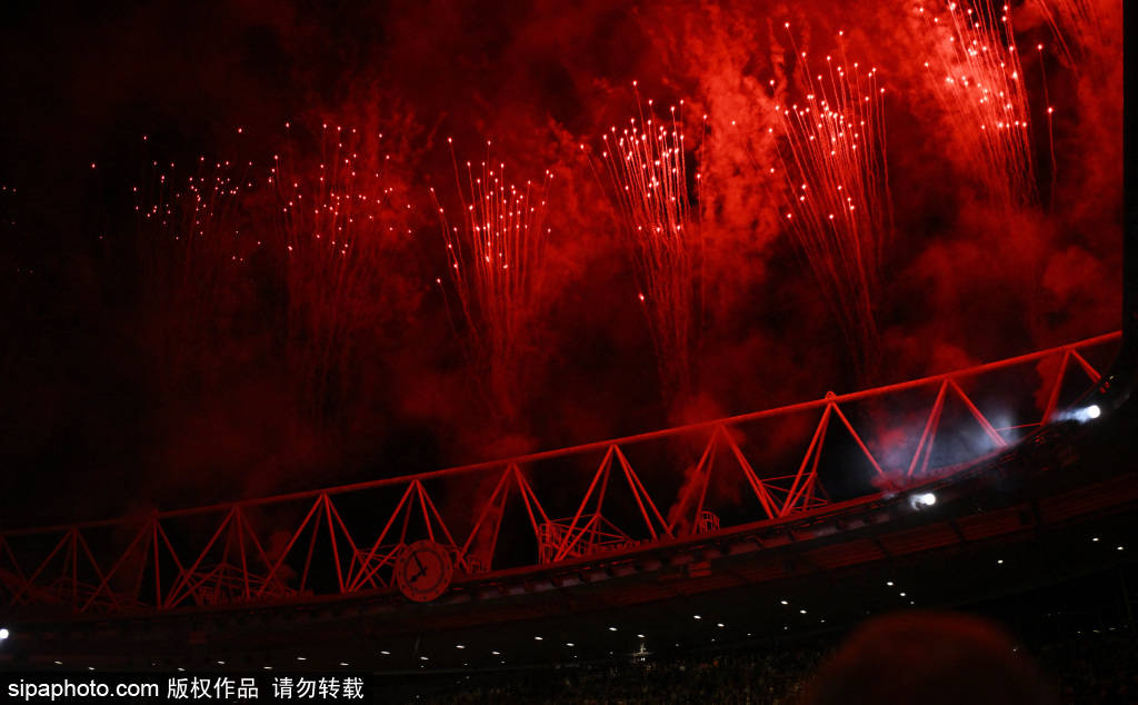 埃泽的崛起！阿森纳6000万新援在欧冠对阵勒沃库森中闪耀全场