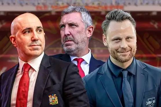 曼联高层“偏心”曝光！卡里克10场23分仍不是首选，恩里克才是“白月光”